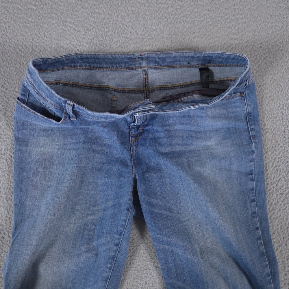Chicos Jeans Womens 3R Blue So Slimming Girlfriend Crop Medium Wash Denim US 14R - Picture 6 of 12